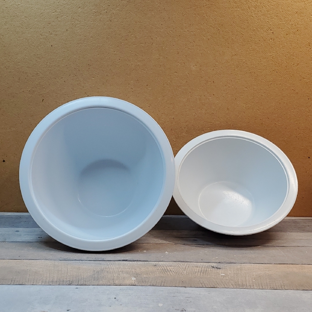 Pampered Chef White Mixing Bowls Set of 2